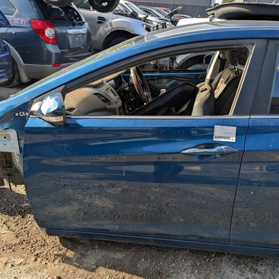 2014 Hyundai Elantra Left Front Door