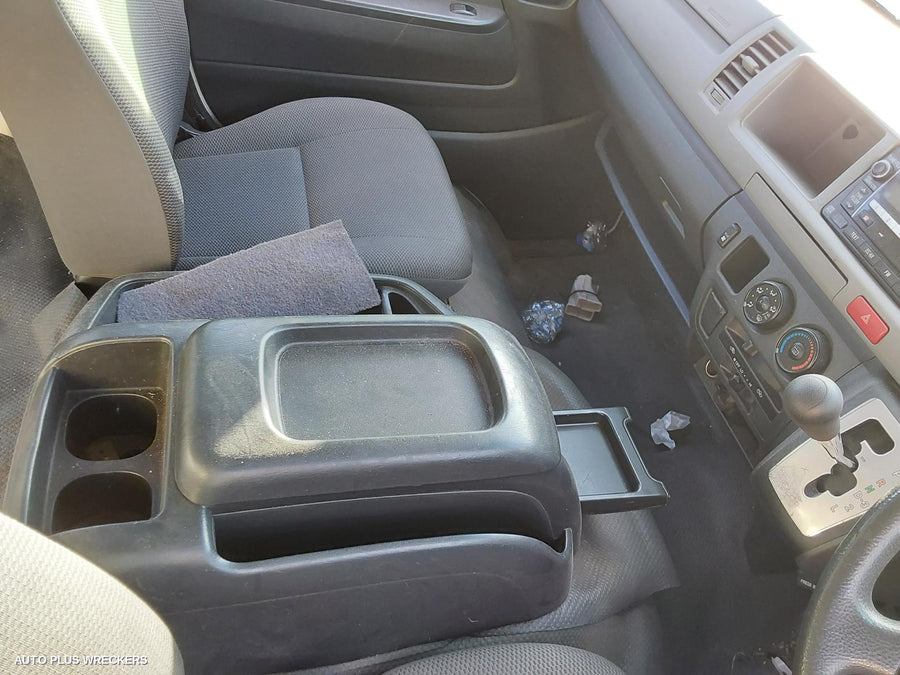 2011 Toyota Hiace Trans Gearbox