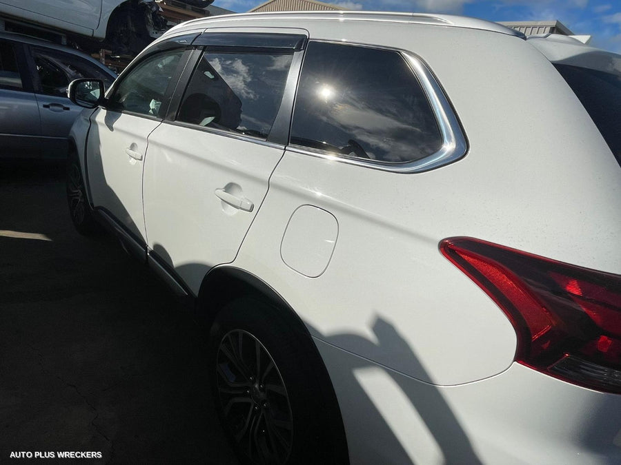 2017 Mitsubishi Outlander R Bar Bracket Reinfo