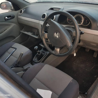 2005 HOLDEN VIVA SUNVISOR