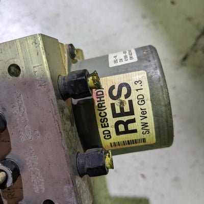 2012-2017 Hyundai I30 Abs Pump Modulator