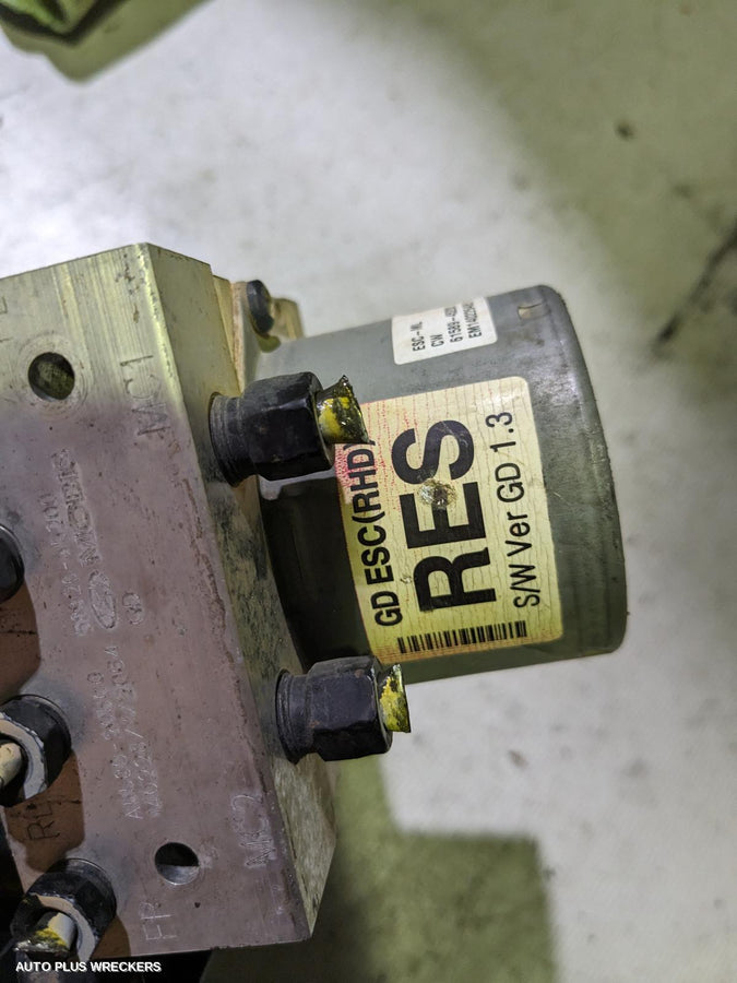 2012-2017 Hyundai I30 Abs Pump Modulator