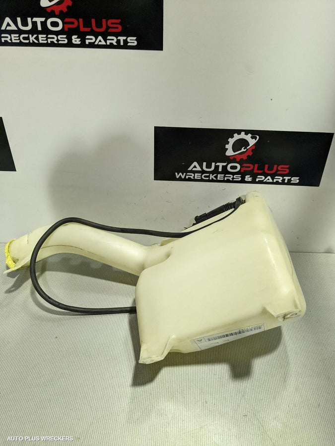 2009 Chrysler Sebring Washer Bottle