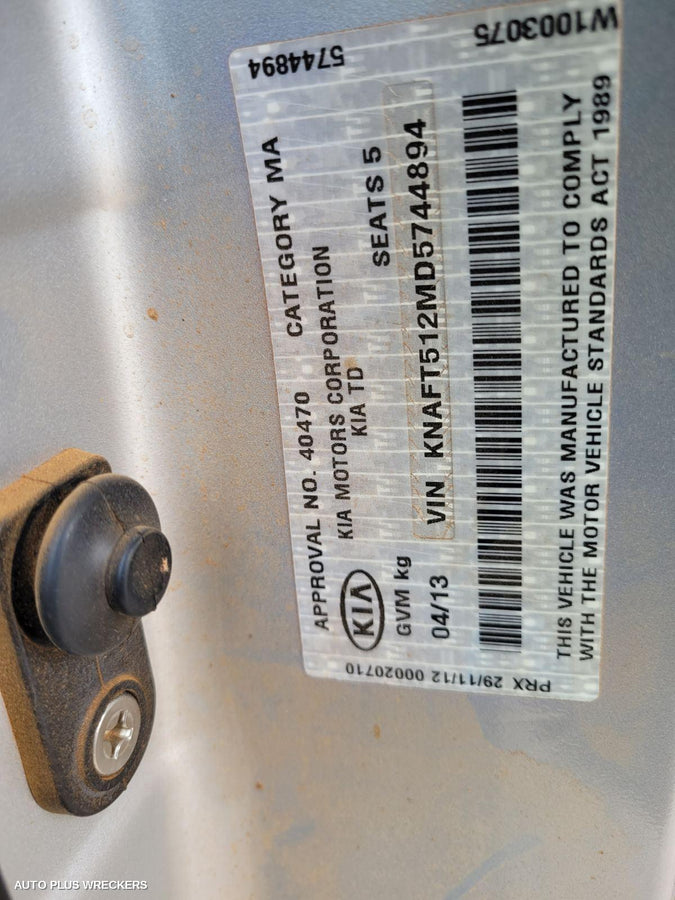 2013 Kia Cerato Parcel Shelf Cargo Blind