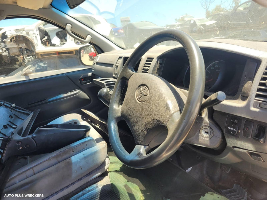 2006 Toyota Hiace Caliper