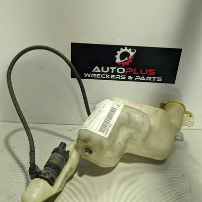 2007 Dodge Caliber Washer Bottle