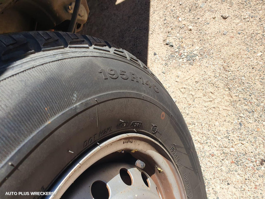 2008 Toyota Hilux Sunvisor