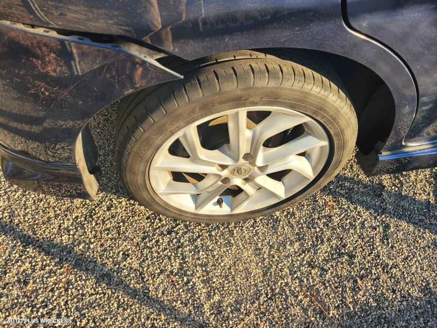 2015 Nissan Pulsar Radiator