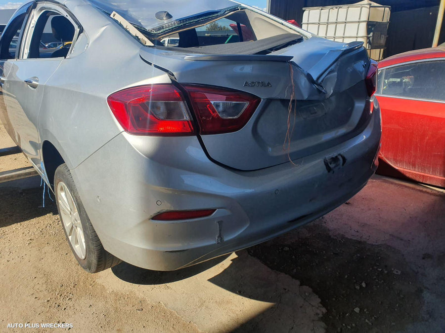 2017-2020 Holden Astra Right Rear Door Window