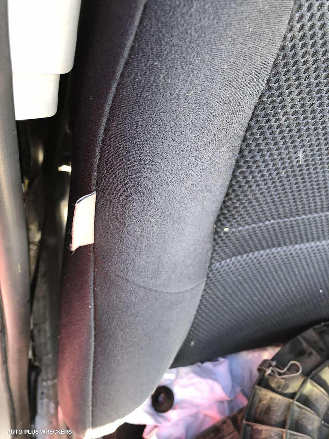 2015 Toyota Hilux Sunvisor