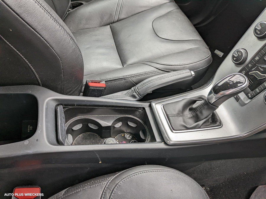 2018 Volvo S40 Right Headlamp