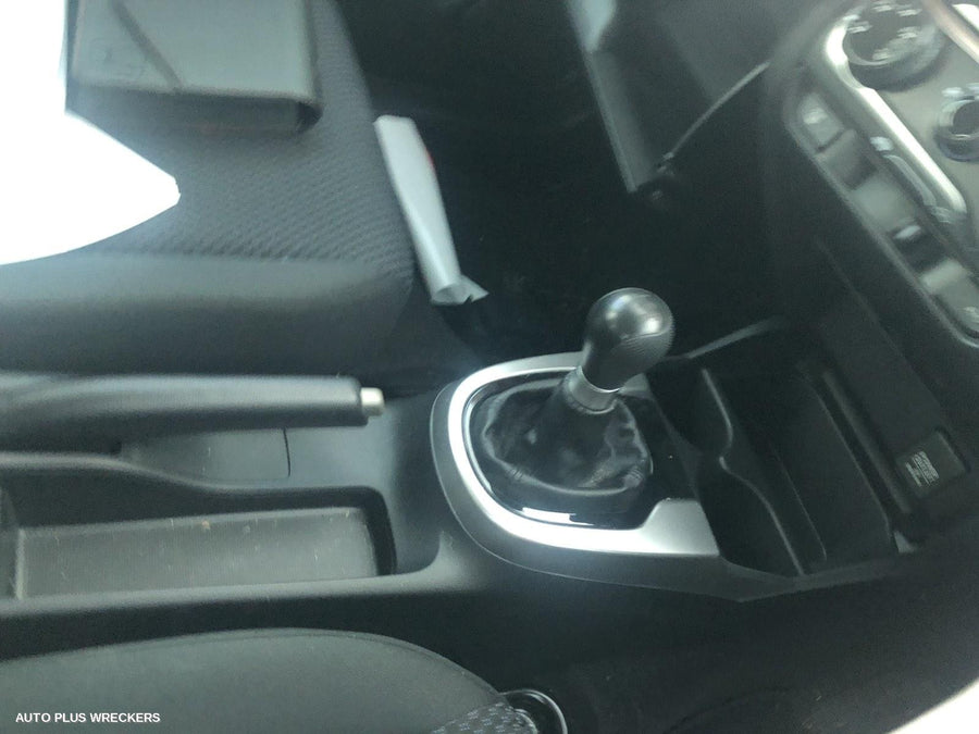 2017 Honda Jazz Right Front Door Window