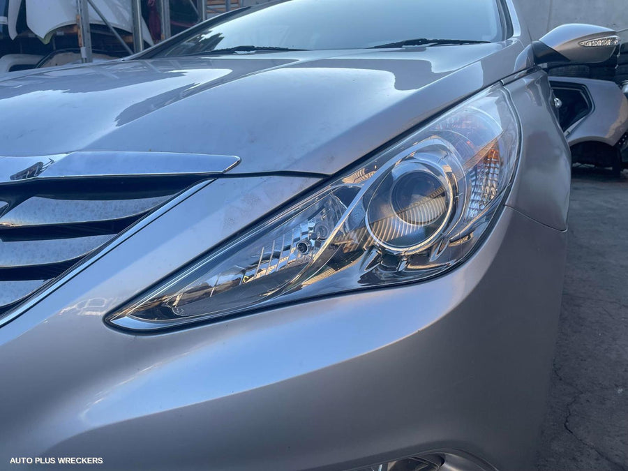 2011 Hyundai I45 Grille