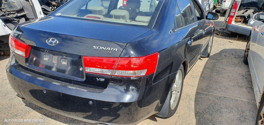 2006 Hyundai Sonata Right Headlamp