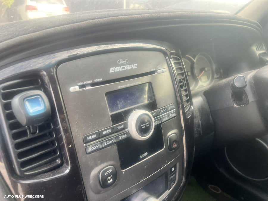 2010 Ford Escape Right Guard