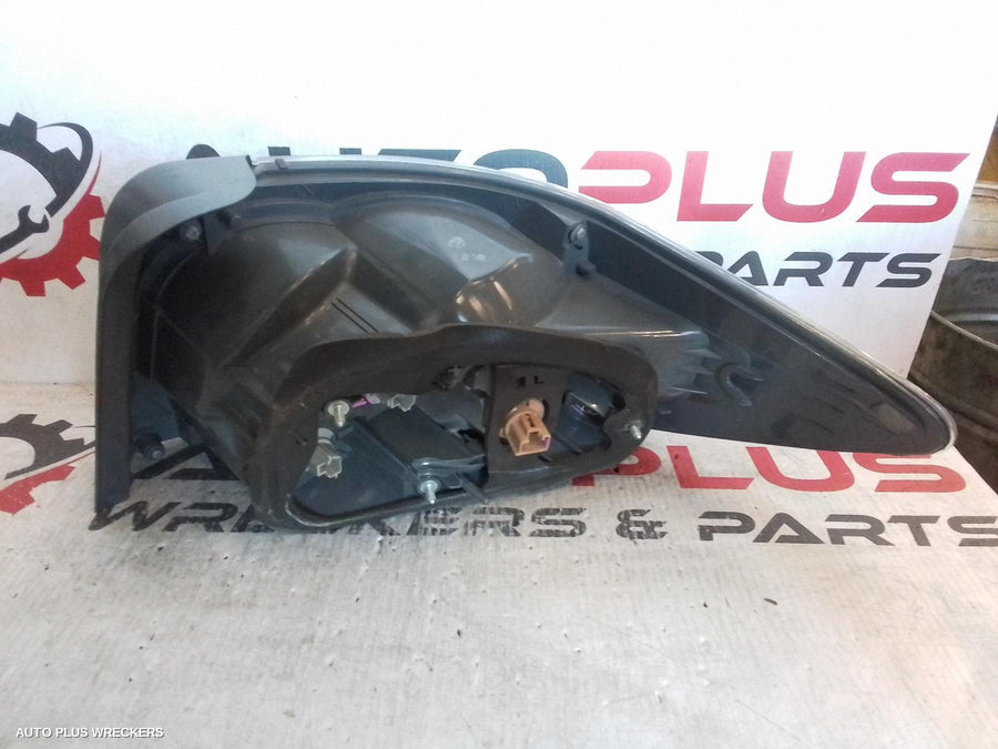 2009-2012 Mazda Cx7 Left Taillight