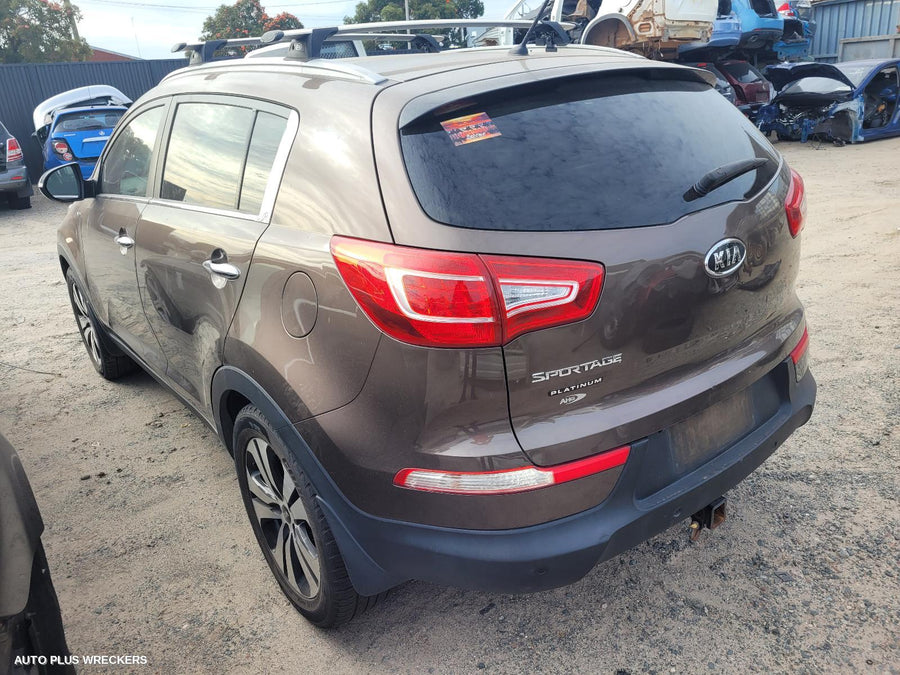 2011 Kia Sportage Left Headlamp