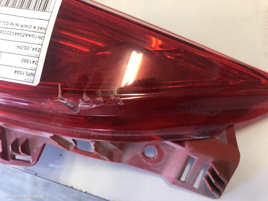 2010 Nissan 370z Left Taillight
