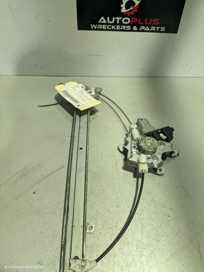 2017 Nissan Navara Right Front Window Reg Motor