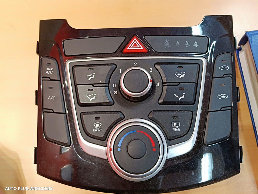 2015 Hyundai I30 Heater Ac Controls