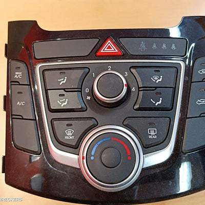 2012-2016 Hyundai I30 Heater Ac Controls