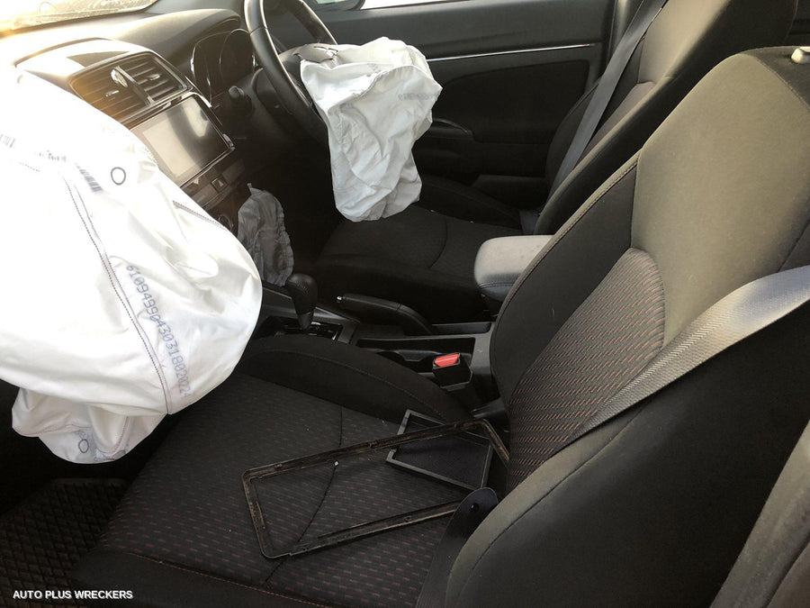 2018 Mitsubishi Asx Pwr Dr Wind Switch