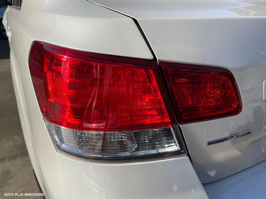 2012 Subaru Liberty Left Front Door Window