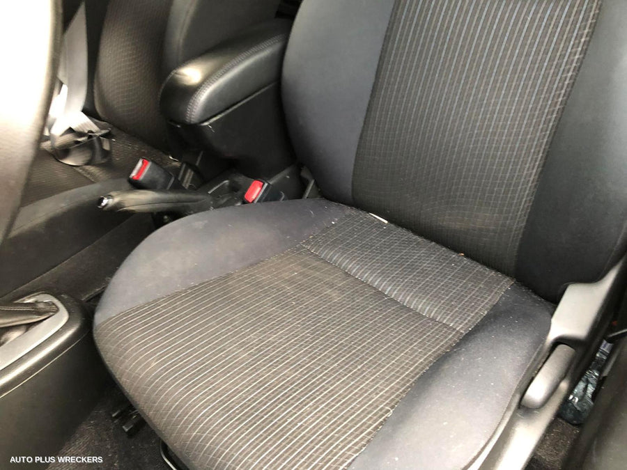 2014 Suzuki Swift Left Rear 1 4 Door Glass