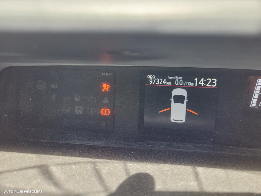 2015 Toyota Prius Radio Cd Dvd Sat Tv