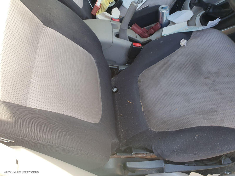 2008 Mitsubishi Triton Pwr Dr Wind Switch