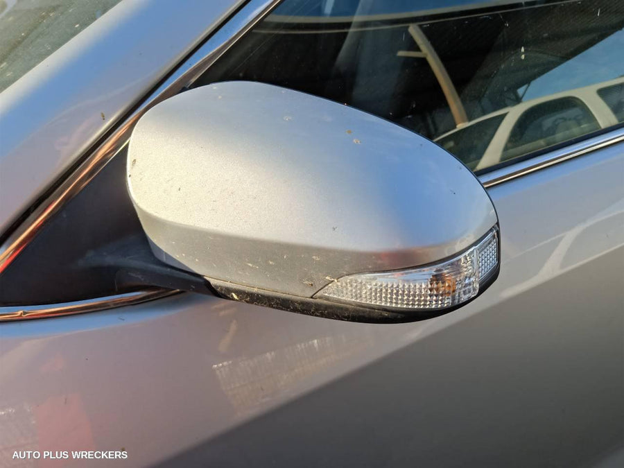 2012 Toyota Camry Right Front Window Reg Motor