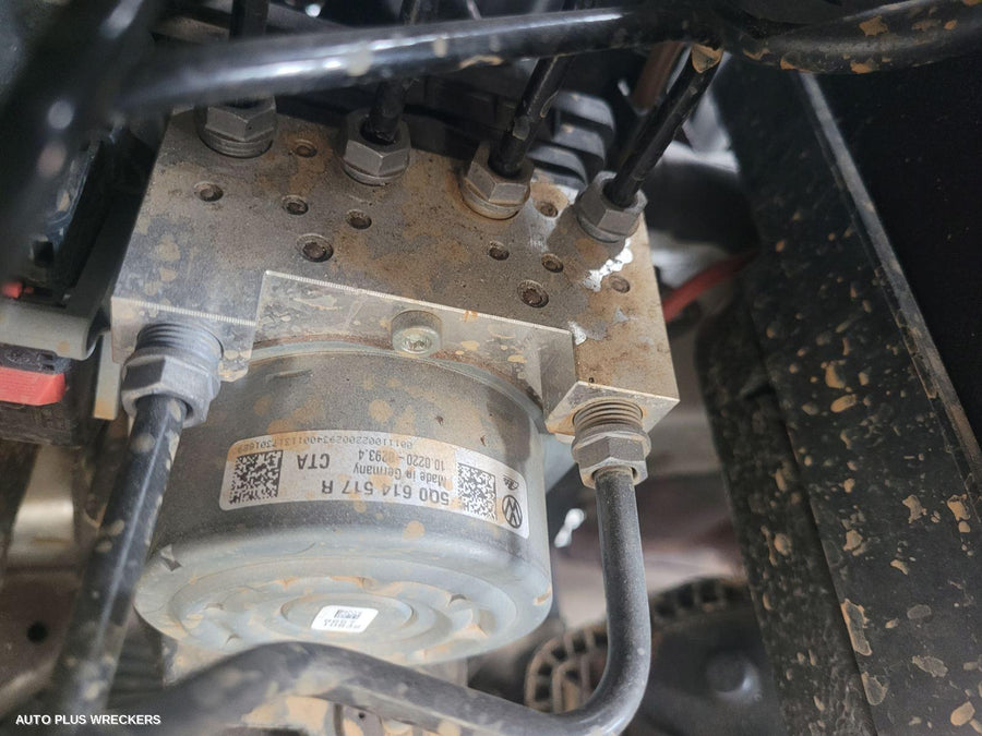 2013 Volkswagen Golf Instrument Cluster