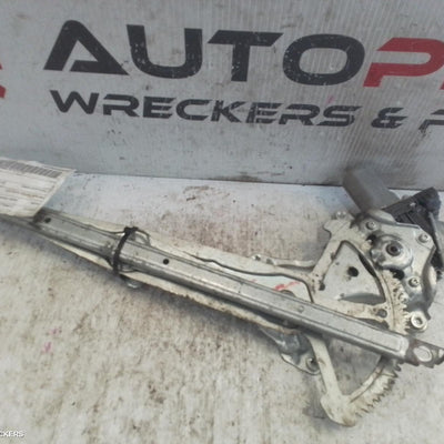 2012-2013 Toyota Corolla Right Front Window Reg Motor