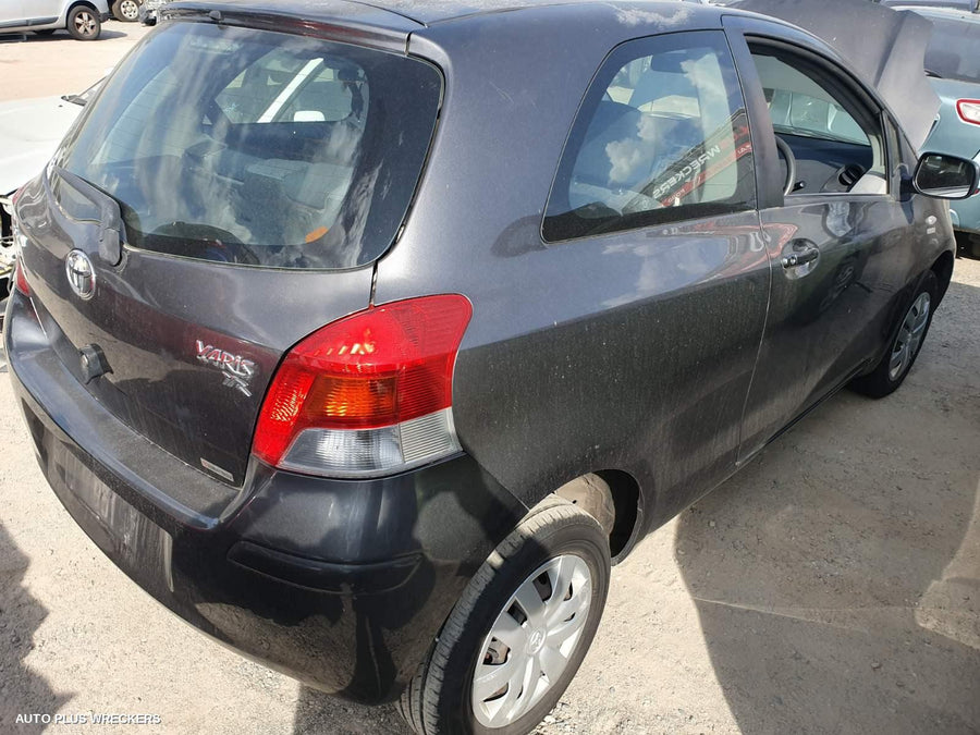 2010 TOYOTA YARIS WASHER BOTTLE