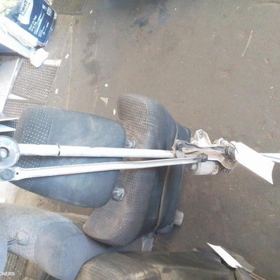 2012-2014 Opel Astra Wiper Motor