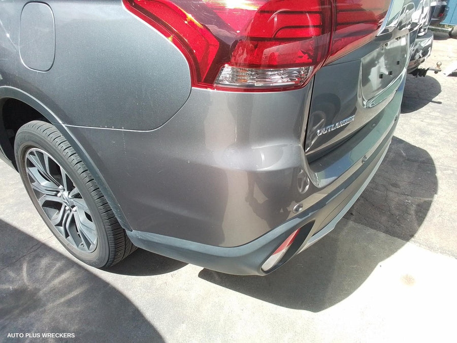 2017 Mitsubishi Outlander Tailgate Handle