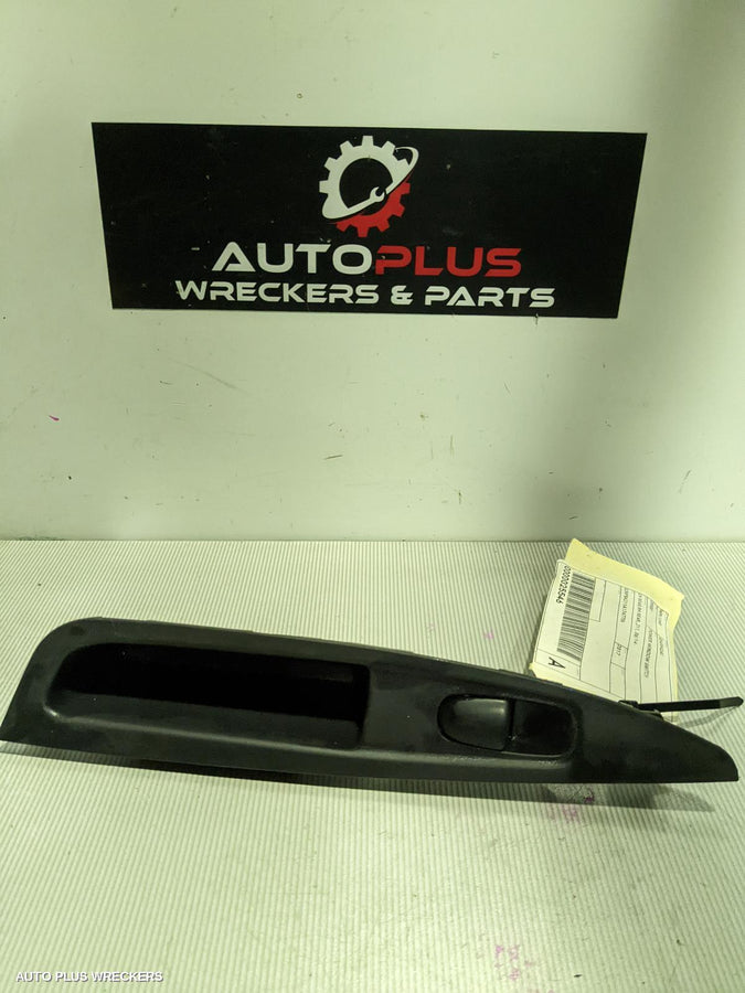 2017 NISSAN QASHQAI PWR DR WIND SWITCH