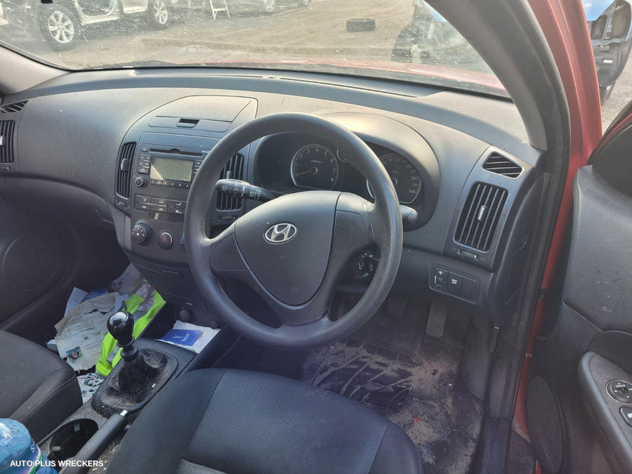 2008 Hyundai I30 Parcel Shelf