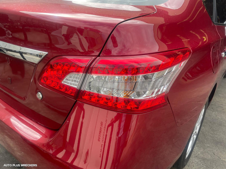 2013 Nissan Pulsar Bonnet