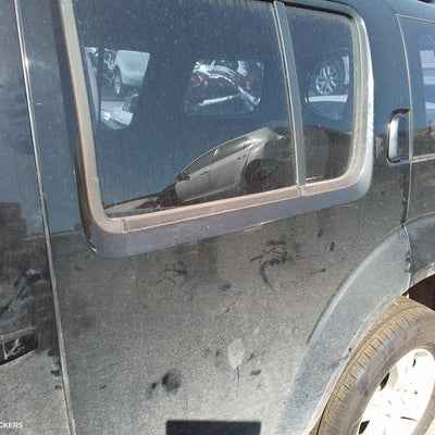 2005-2007 Nissan Pathfinder Left Door Mirror
