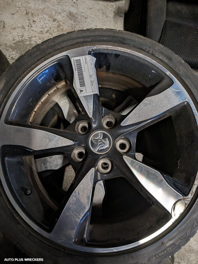 2015 Holden Commodore Wheel Mag
