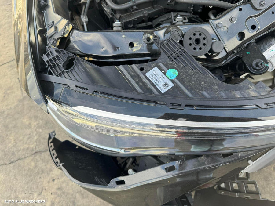 2023 LDV T60 LEFT HEADLAMP