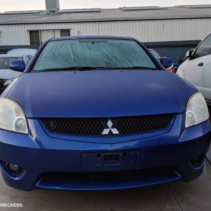 2006 Mitsubishi 380 Sunvisor