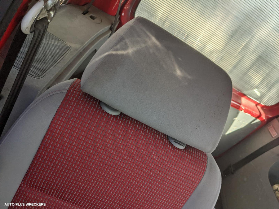 2006 VOLKSWAGEN CADDY F BAR REINFORC BRACK