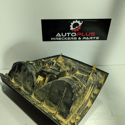 2002 Mitsubishi Pajero Left Taillight