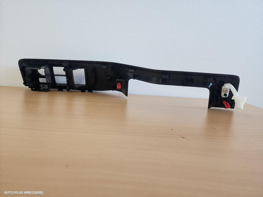 2022 Toyota Hiace Pwr Dr Wind Switch