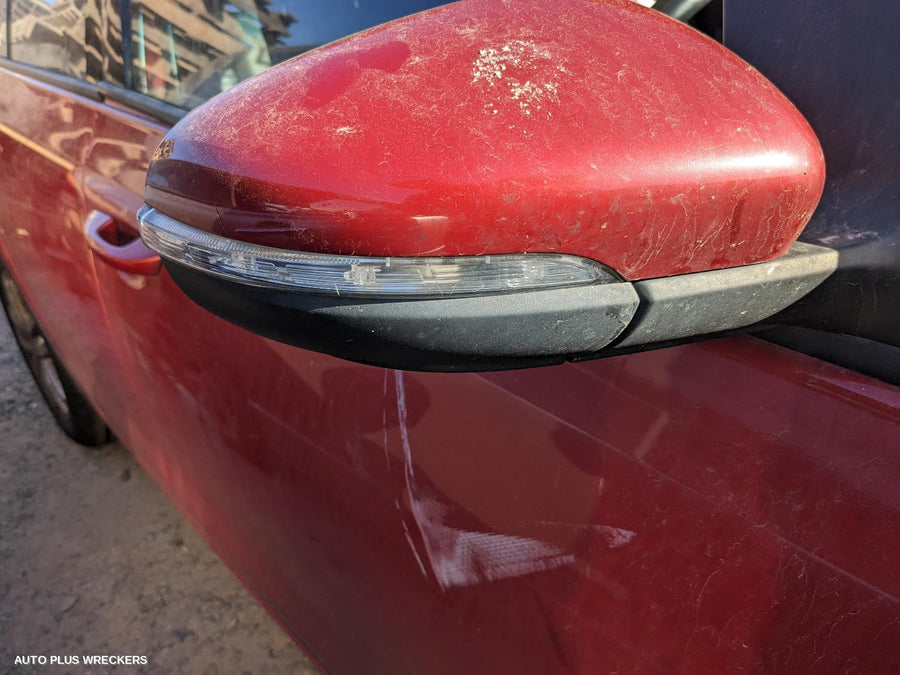 2009 Volkswagen Golf Left Rear Door Sliding