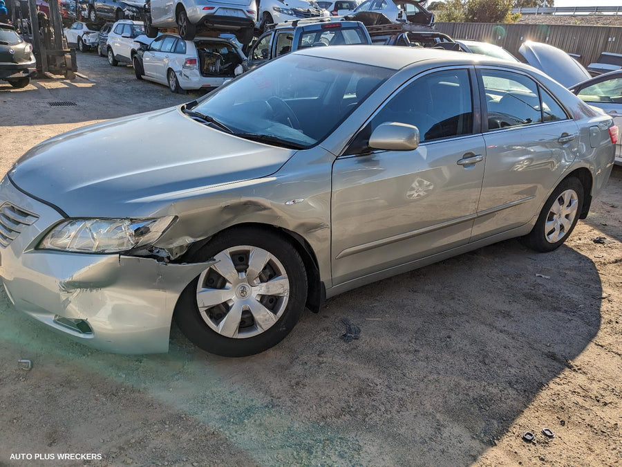 2008 Toyota Camry Courtesy Light