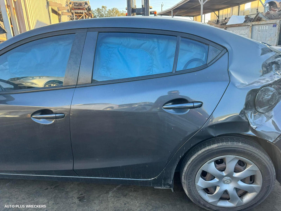 2013-2019 Mazda 3 Left Front Door Window