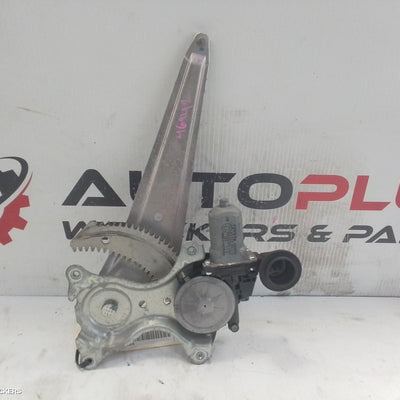 2013-2019 Toyota Corolla Right Rear Wnd Reg Motor